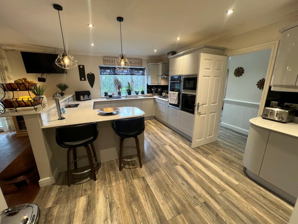 Additional image 10 of High Street Gilfach Goch - Gilfach Goch