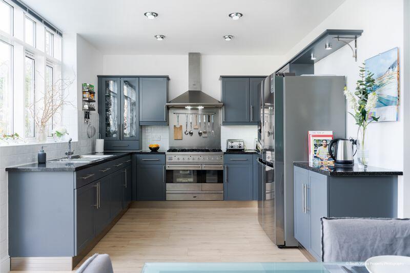 Additional image 28 of Penarth Portway, Penarth