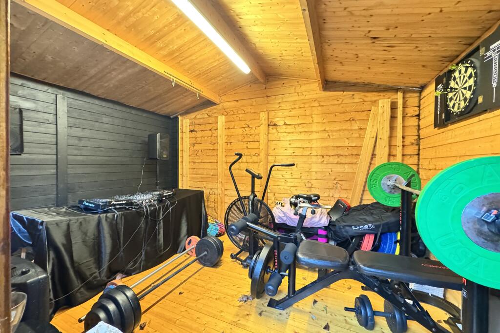 Additional image 17 of Gladstone Road, Barry