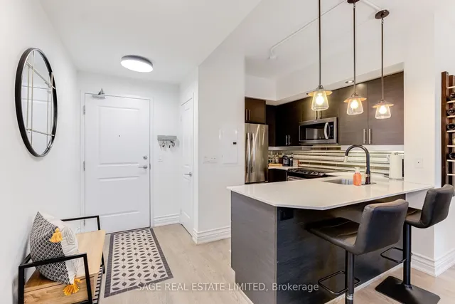 Additional image 17 of 65 East Liberty St Unit 1717