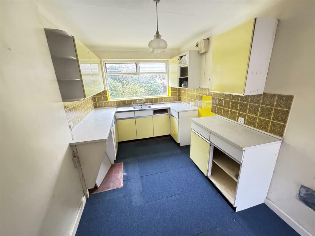Additional image 38 of Edinburgh Drive, Prenton