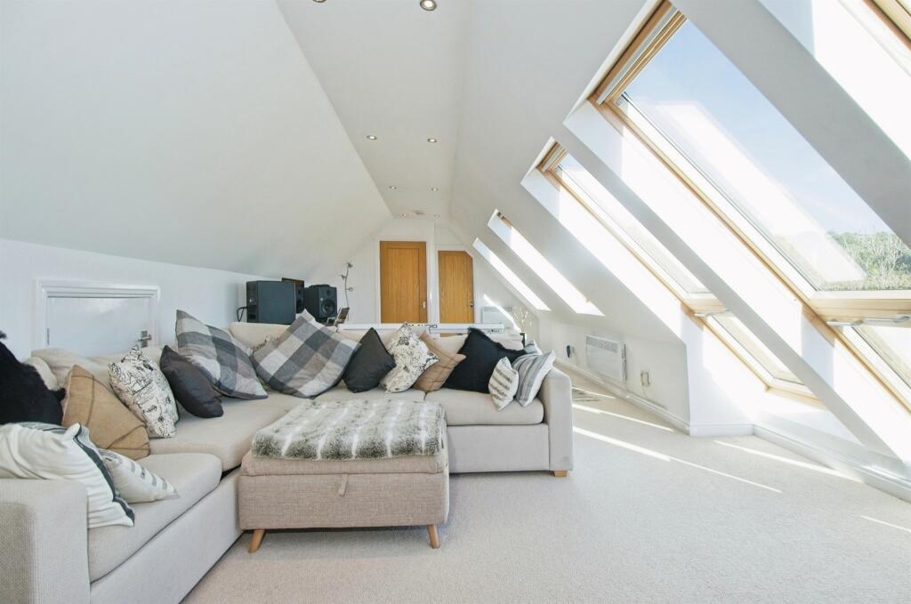 Additional image 4 of Darren View, Maesteg