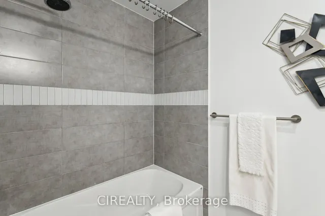 Additional image 14 of 99 John St Unit 4002