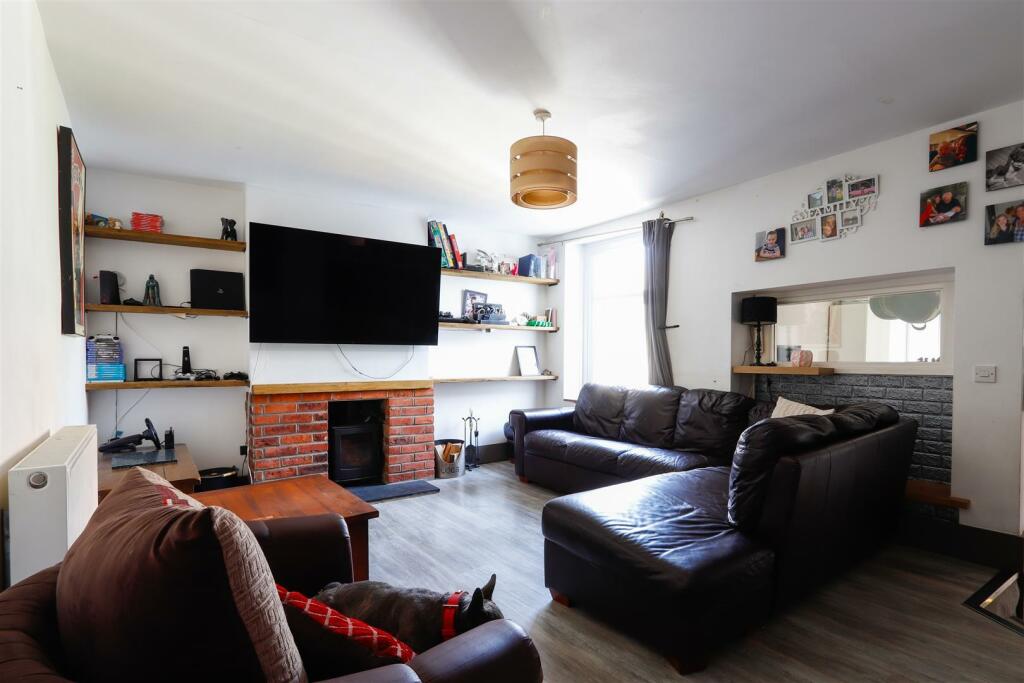 Additional image 5 of Main Street, Barry