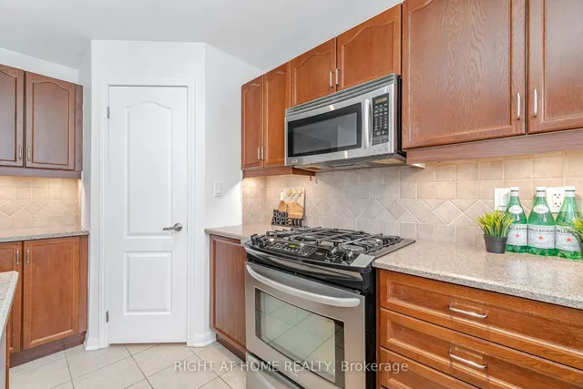 Additional image 15 of 820 Rayner Crt