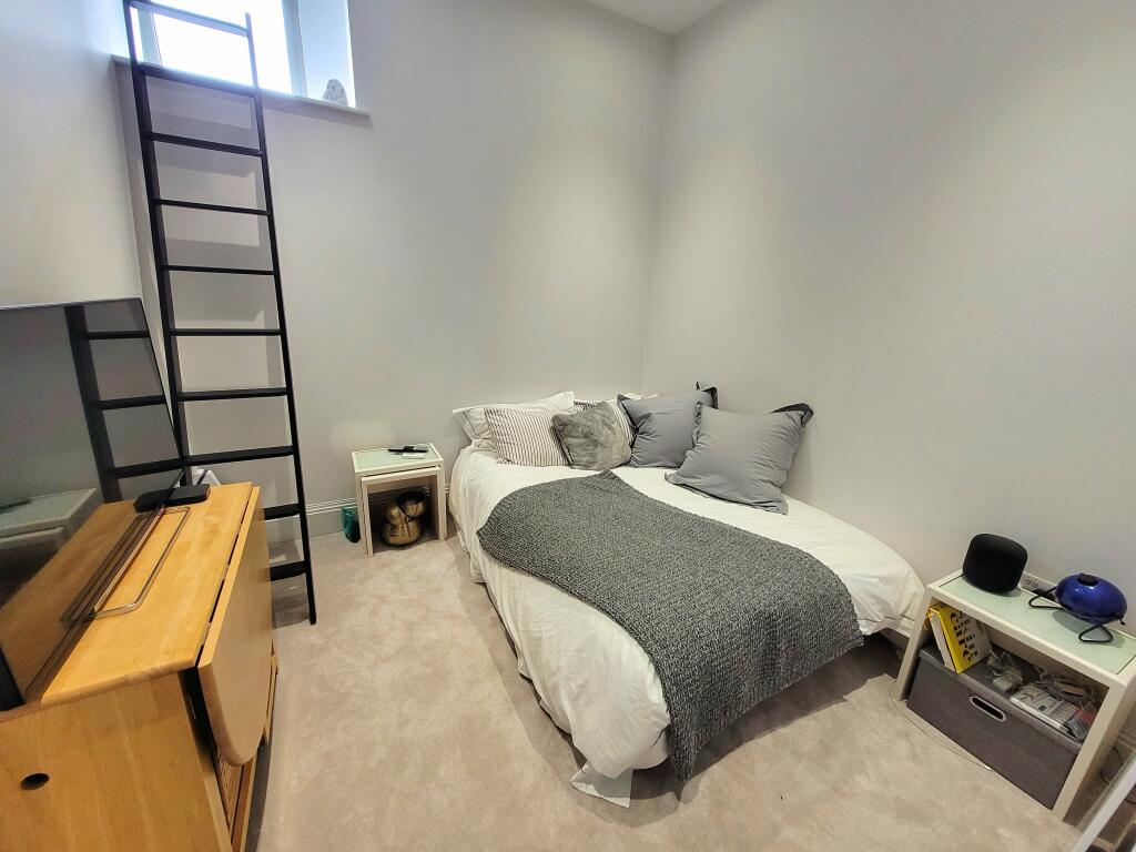 Additional image 14 of THE REST, REST BAY, PORTHCAWL, CF36 3UP