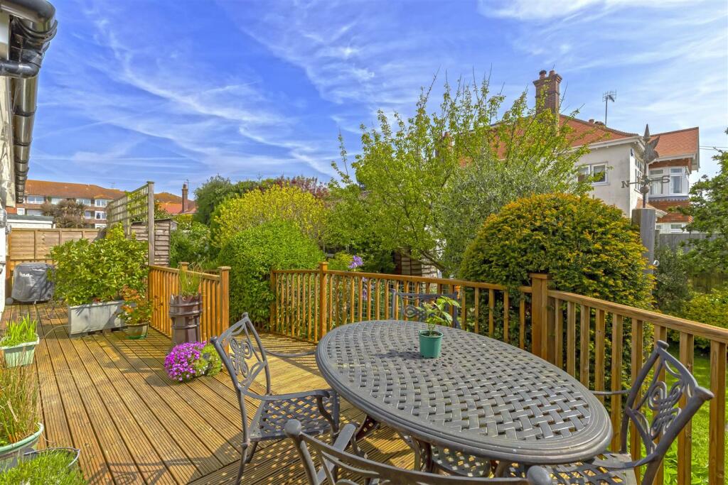 Additional image 19 of Grand Avenue, Worthing