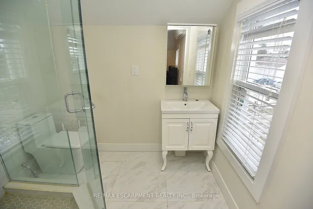 Additional image 24 of 2546 Wilson St