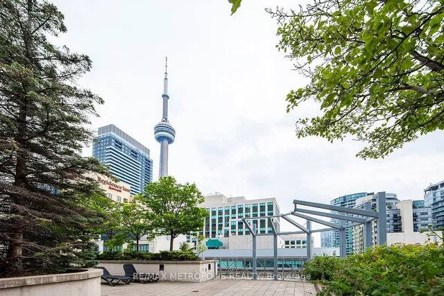 Additional image 35 of 270 Wellington St Unit 1002