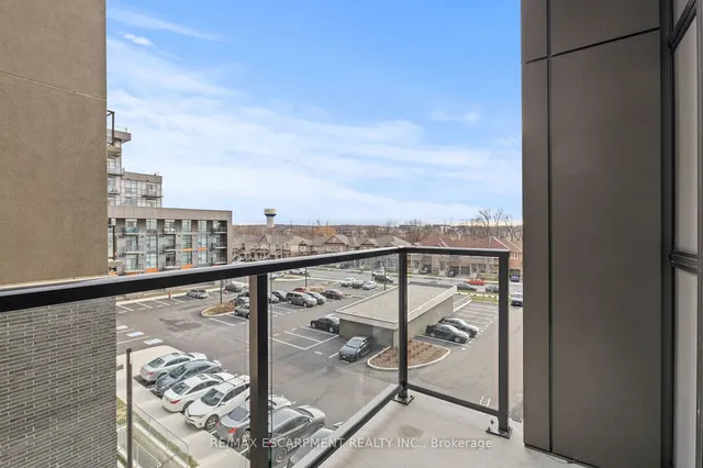 Additional image 18 of 460 Dundas St Unit 422