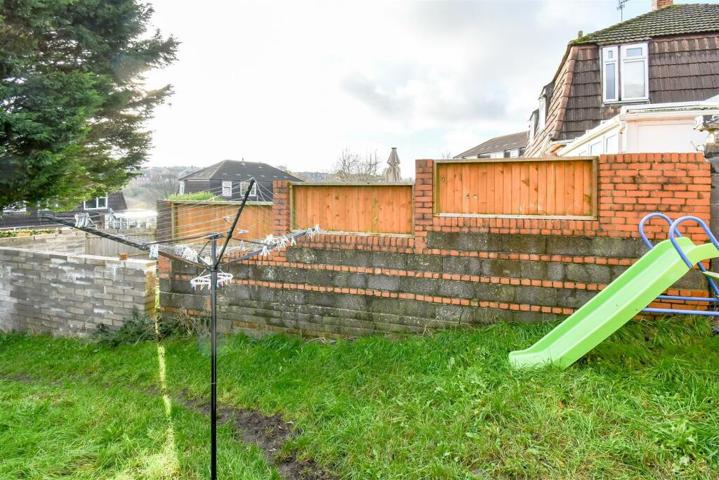 Additional image 10 of Burns Crescent, Barry