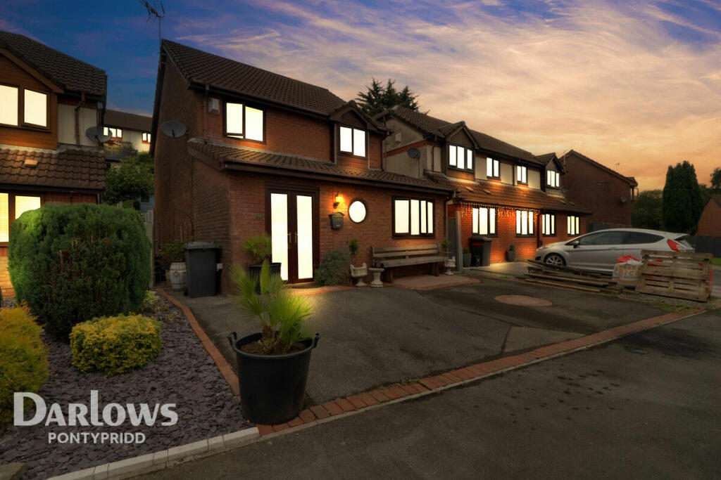 Additional image 3 of Ynys Hir, Pontypridd