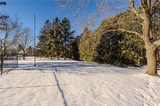 Additional image 11 of 21 Meander Close