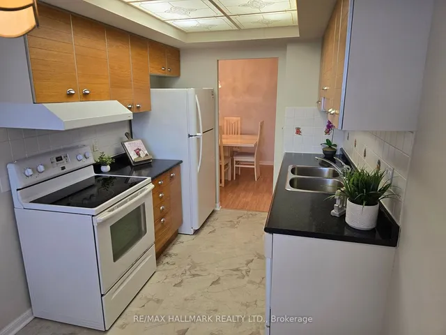 Additional image 12 of 757 Victoria Park Ave Unit 607