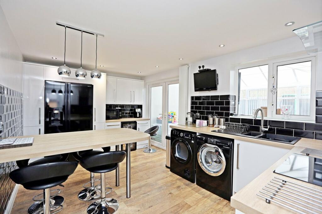 Additional image 4 of Cefn Close, Glyncoch, Pontypridd, CF37
