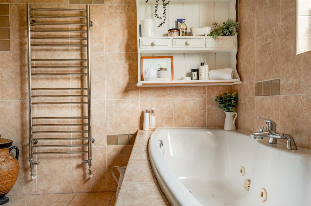 Additional image 19 of Thornton Common Road, Thornton Hough, Wirral