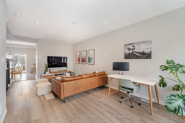 Additional image 27 of 2220 Queensway Dr Unit 15