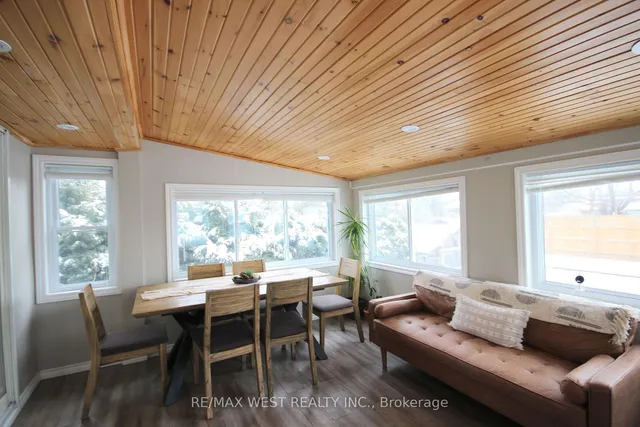 Additional image 16 of 10 Frances Ave