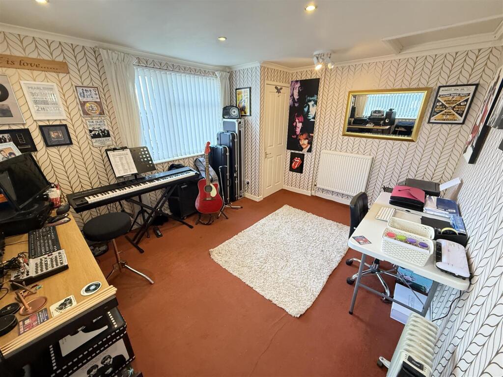 Additional image 12 of Fernlea Road, Heswall, Wirral