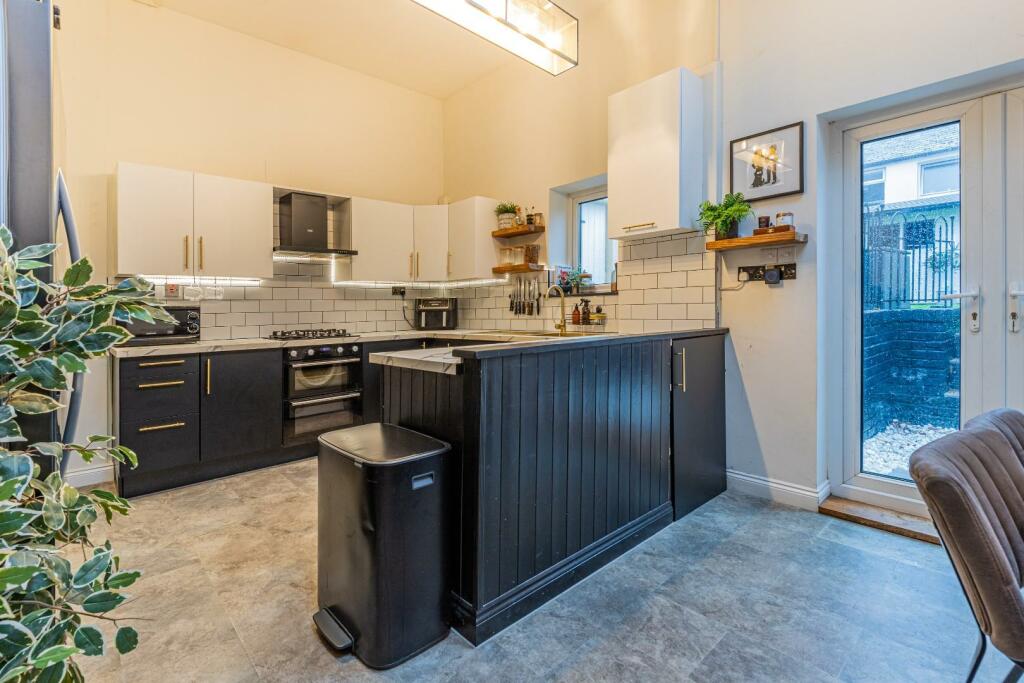 Additional image 6 of High Street, Penarth