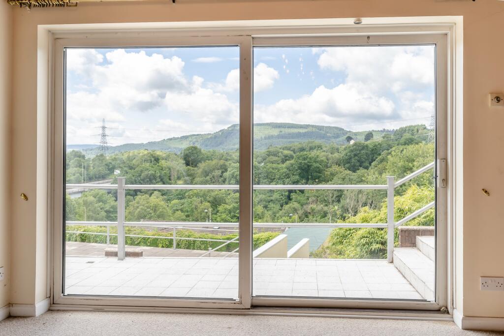 Additional image 9 of Pentwyn Deintyr, Treharris