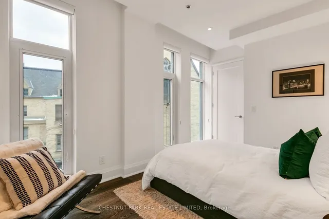 Additional image 28 of 63 St Mary St Unit TH 2