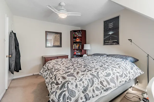 Additional image 21 of 119 Macpherson Ave