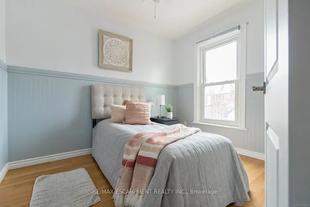 Additional image 24 of 24 Fife St