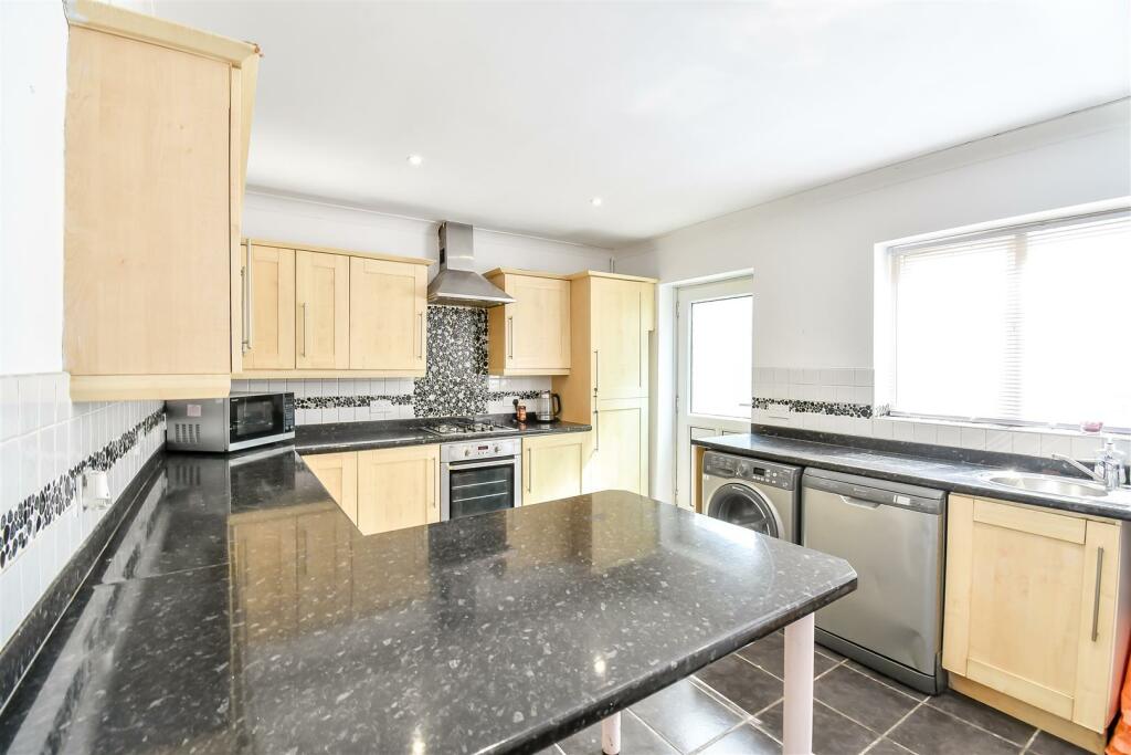 Additional image 14 of Gladstone Road, Barry