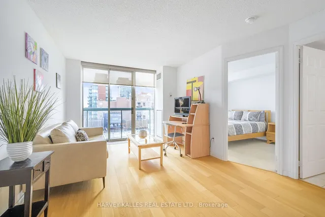 Additional image 4 of 311 Richmond St Unit 1009