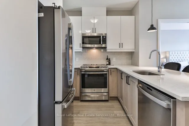 Additional image 6 of 460 Gordon Krantz Ave Unit 306
