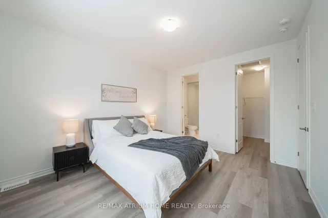 Additional image 28 of 1518 Moira Cres