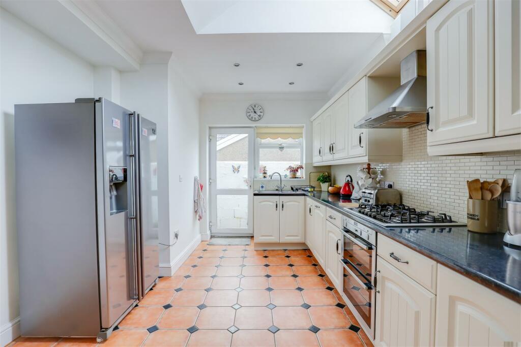 Additional image 9 of Craig Yr Eos Road, Ogmore-By-Sea, Vale Of Glamorgan, CF32 0PG