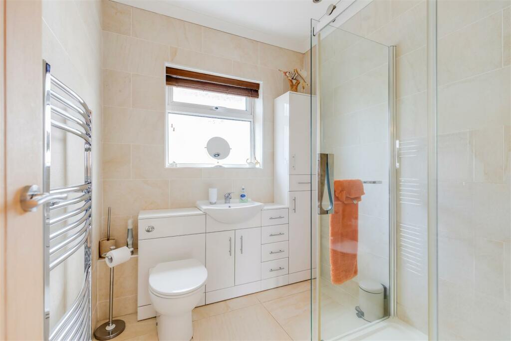 Additional image 16 of 27 Clevedon Avenue, Sully, CF64 5SX