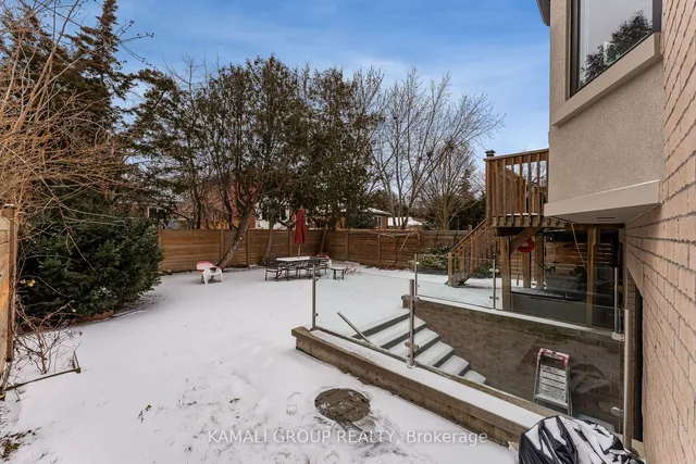 Additional image 39 of 280 Poyntz Ave