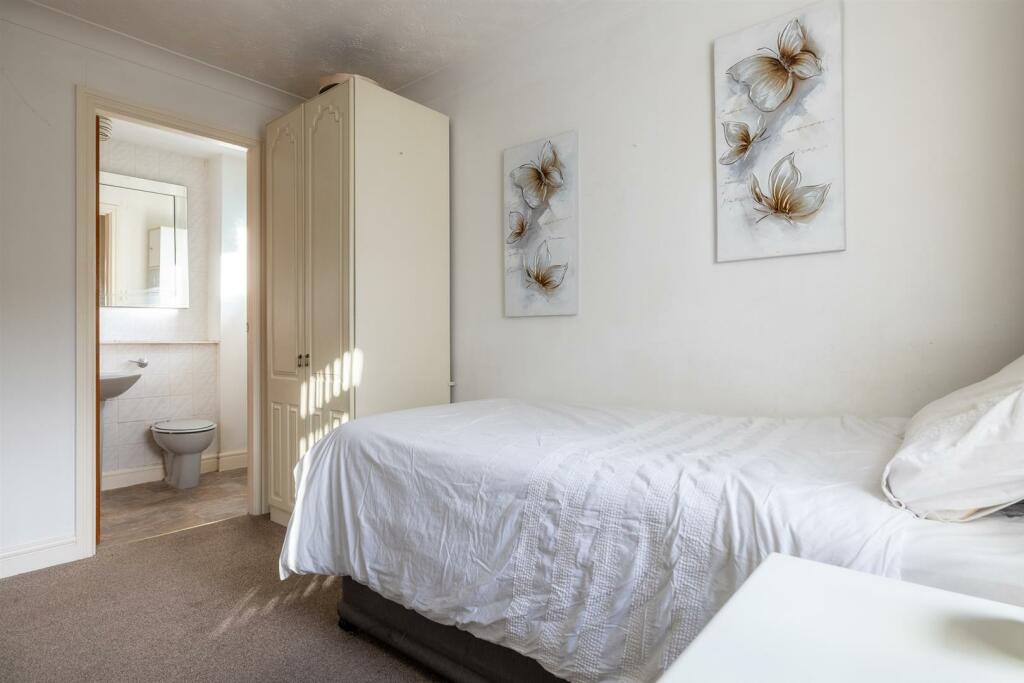 Additional image 18 of Glendale Grove, Spital, Wirral