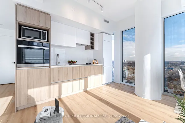 Additional image 10 of 319 Jarvis St Unit 2615