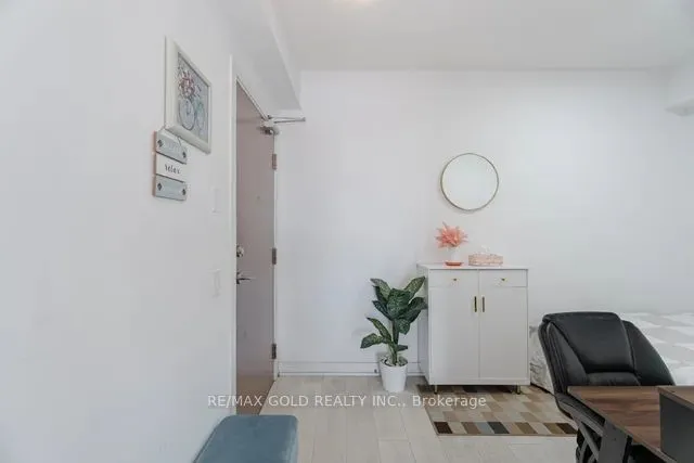 Additional image 7 of 2212 Lakeshore Blvd Unit 2210