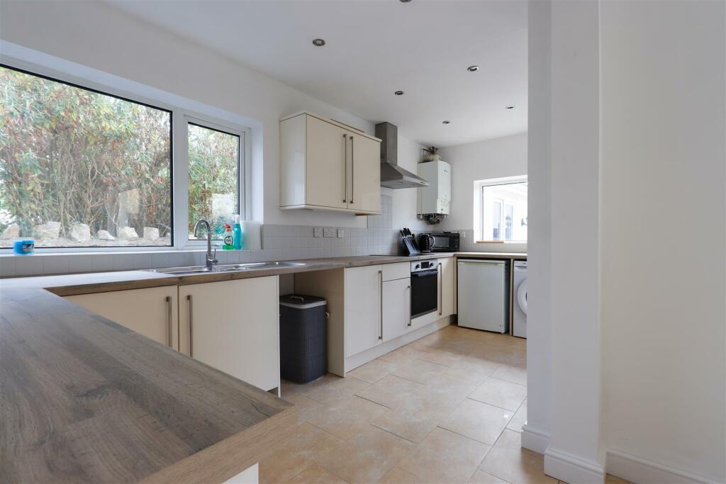 Additional image 8 of Rhoose Road, Rhoose, Barry