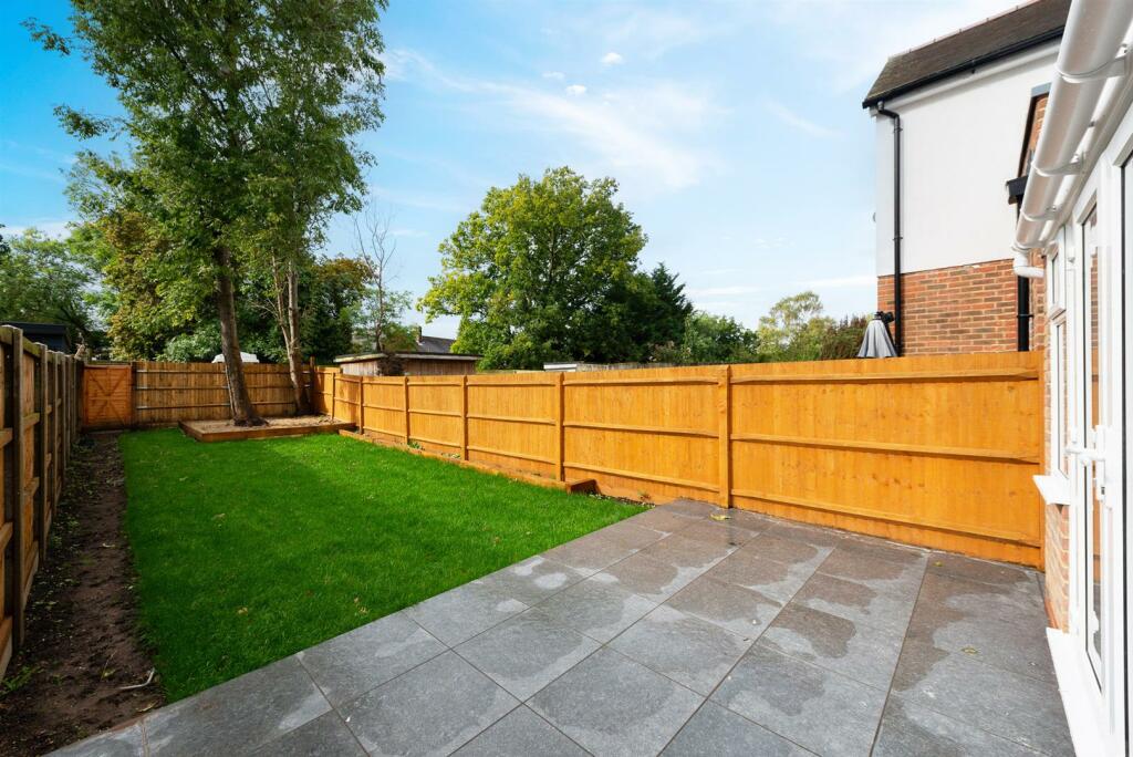 Additional image 6 of Oxhawth Crescent, Bromley