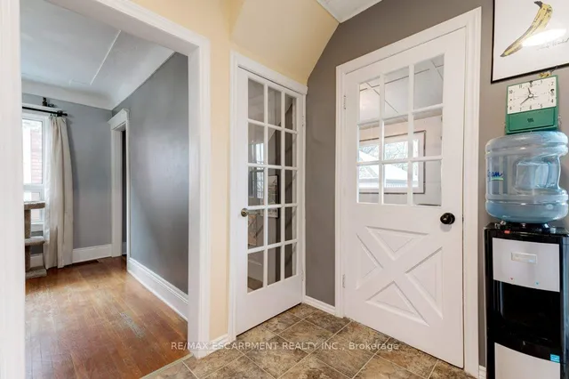 Additional image 15 of 64 Graham Ave