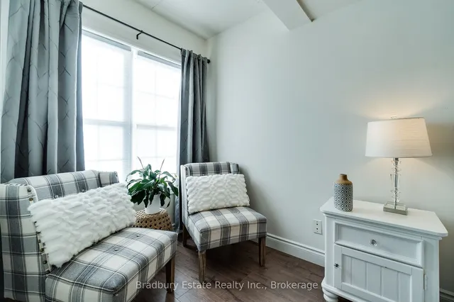 Additional image 19 of 2045 Appleby Line Unit 305