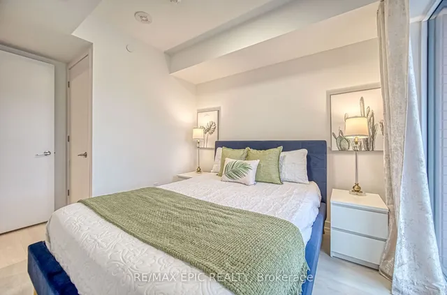 Additional image 18 of 8 Tippett Rd Unit 501