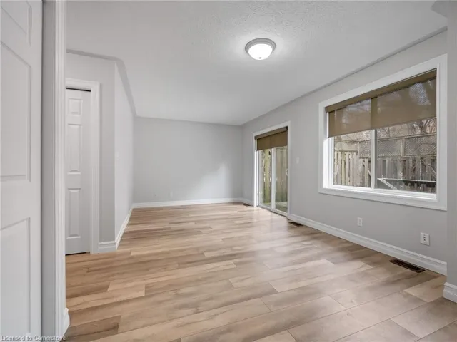 Additional image 4 of 9 1/2 York St Unit 2