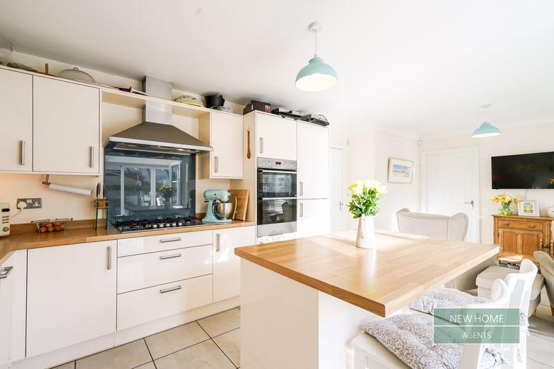 Additional image 4 of Balmoral Avenue, Heaton, Bolton, BL1 5UY