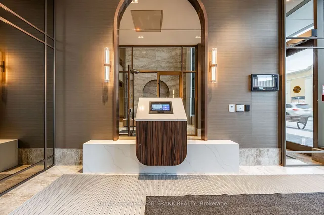 Additional image 4 of 2007 James St Unit 1305