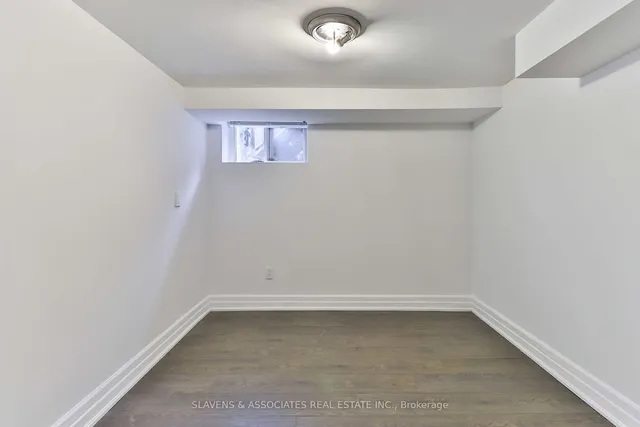 Additional image 26 of 262 Poyntz Ave