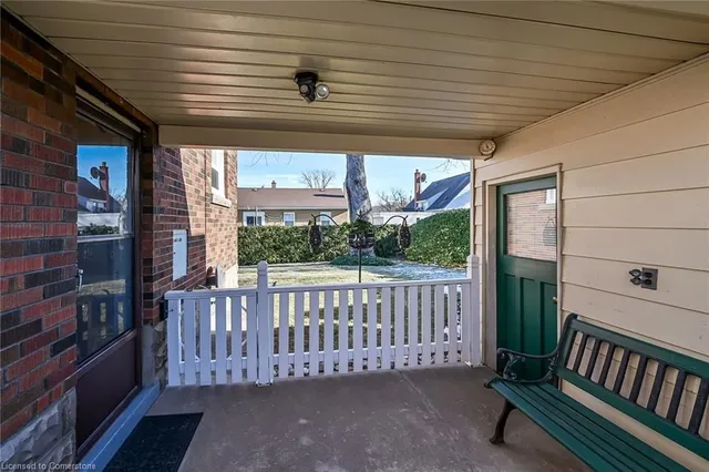 Additional image 24 of 46 Mountain Ave