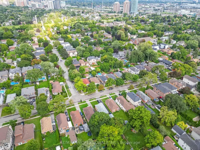 Additional image 33 of 27 Charleston Rd