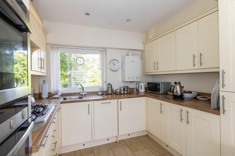 Additional image 5 of Windsor Court, The Esplanade, Penarth